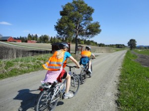 166086_10150848563291284_1252549698_n[1]